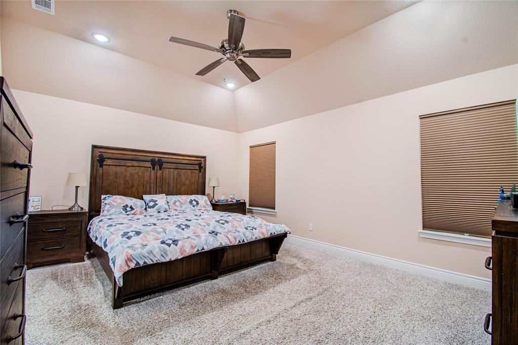 1009 Sky Court Property Photo 12