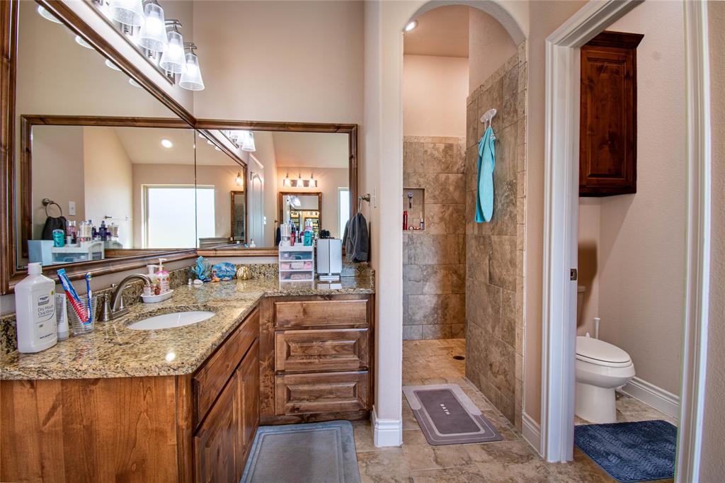 1009 Sky Court Property Photo 13