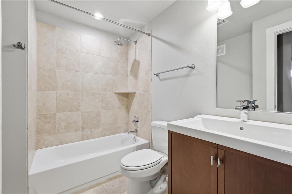 4107 Bowser Avenue 110 Property Photo 31