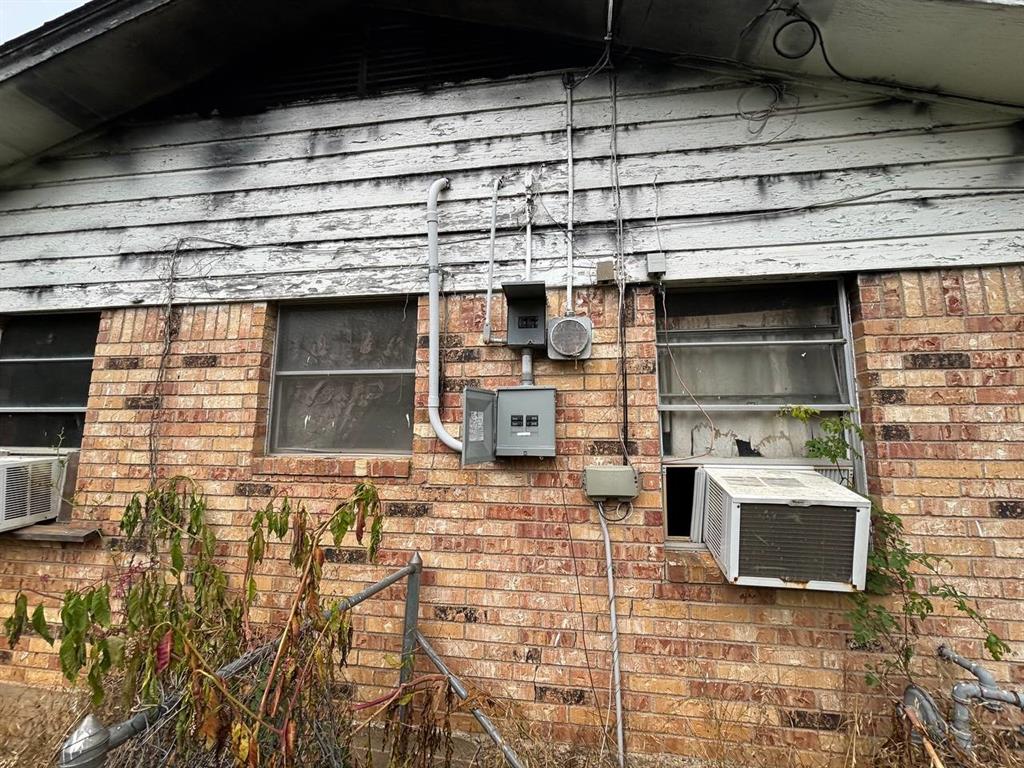 115 Shadycreek Drive Property Photo 7