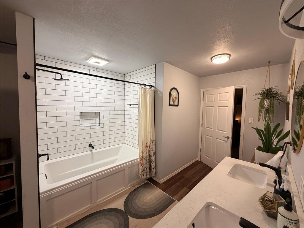 116 Barb Street Property Photo 23