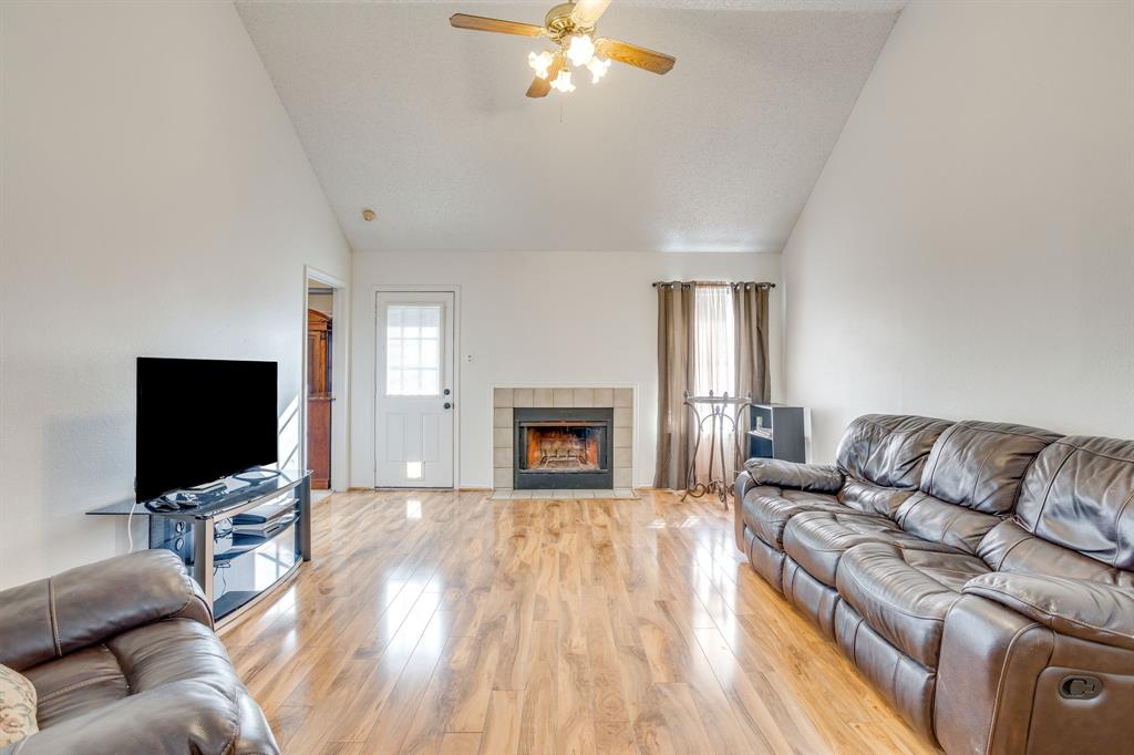 1200 Windy Meadows Drive Property Photo 6