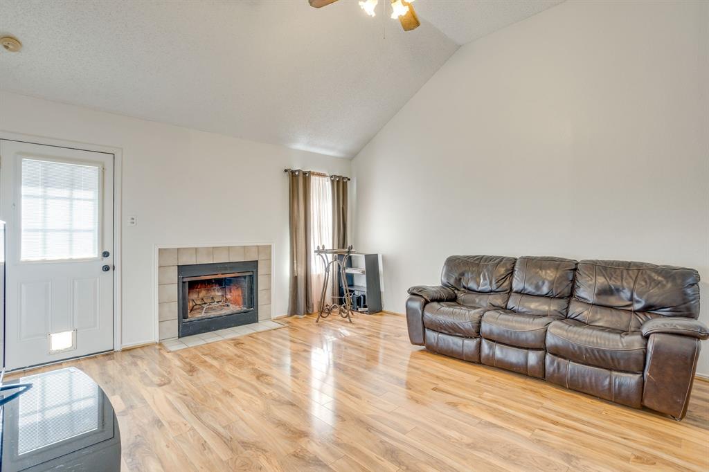 1200 Windy Meadows Drive Property Photo 7