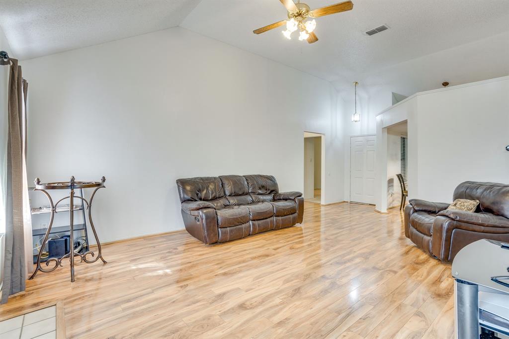 1200 Windy Meadows Drive Property Photo 8