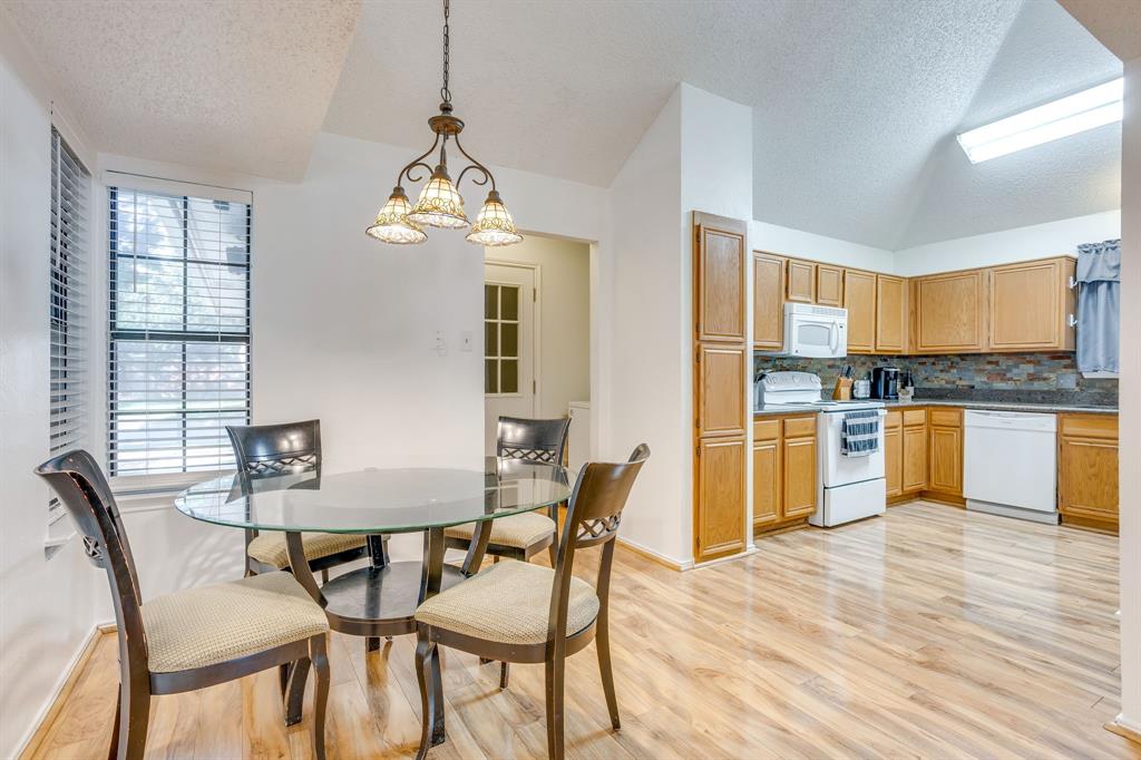 1200 Windy Meadows Drive Property Photo 10