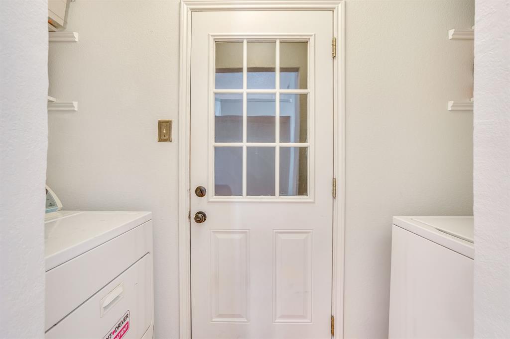 1200 Windy Meadows Drive Property Photo 14