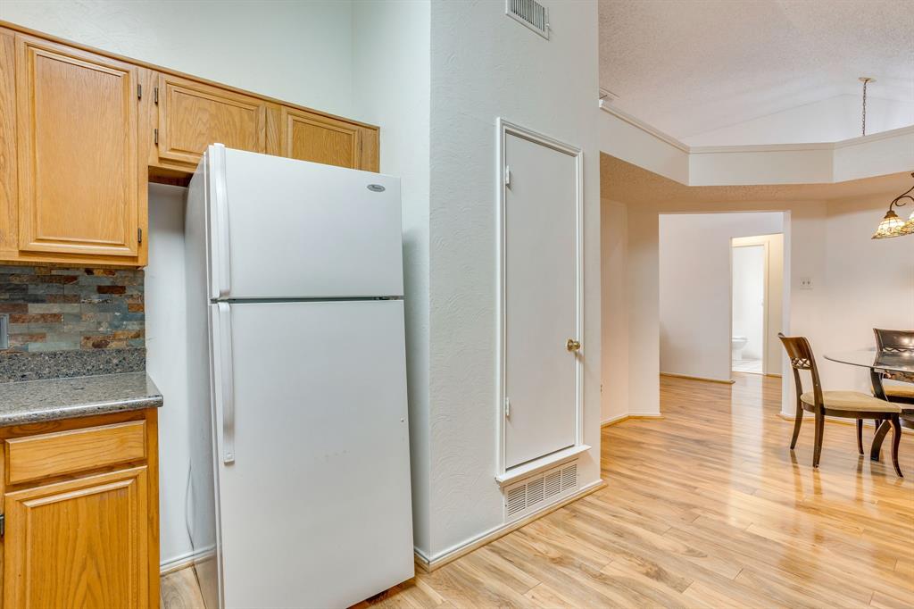 1200 Windy Meadows Drive Property Photo 18