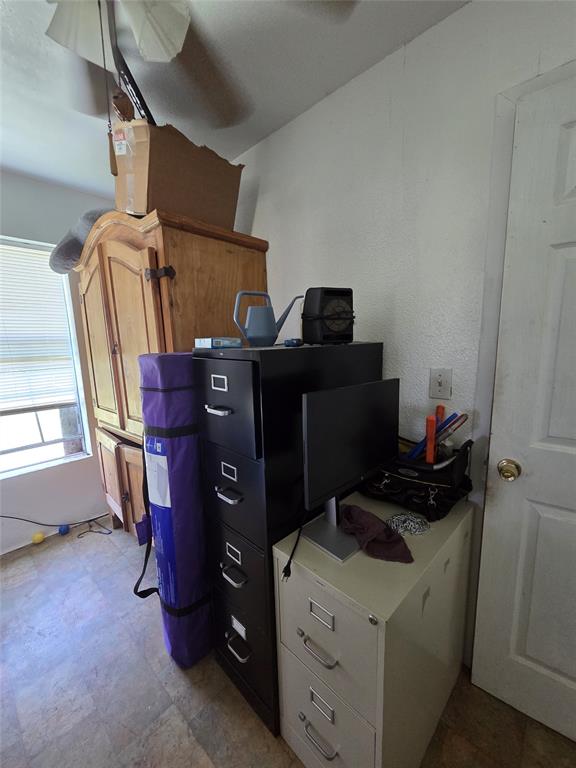 2100 S Highway 171 Property Photo 6