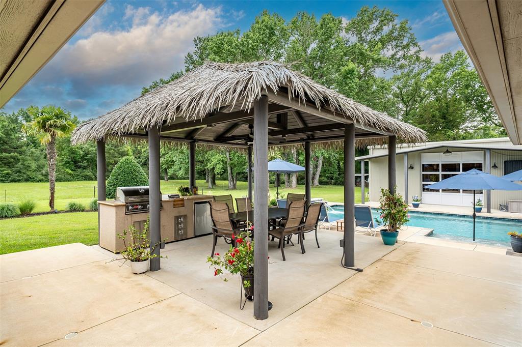 377 Utzman Road Property Photo 4