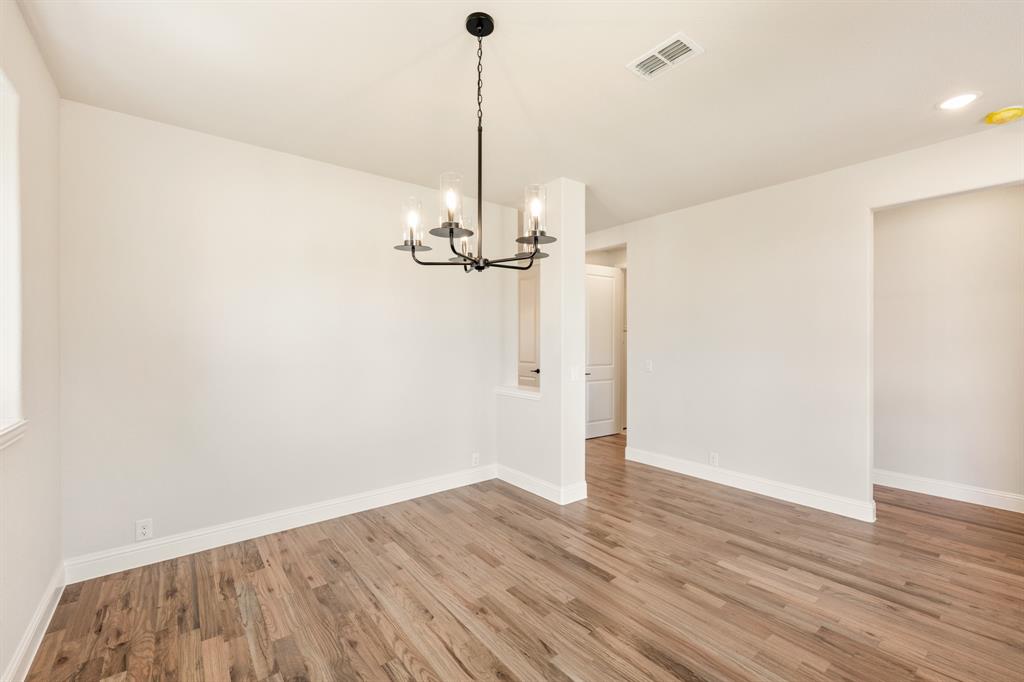 1109 Cardinal Drive Property Photo 8