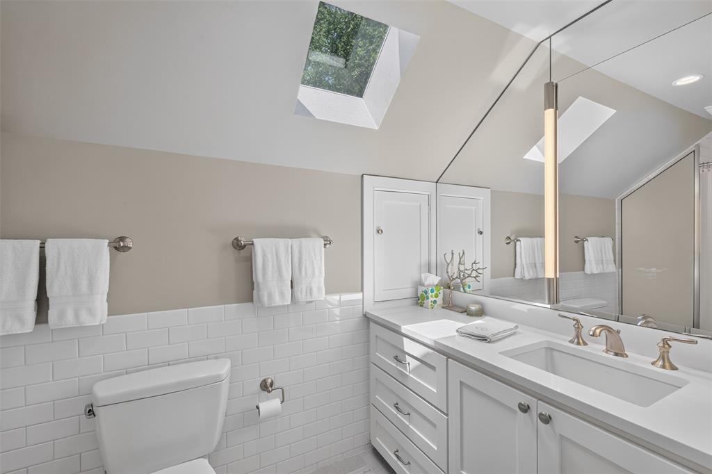 4807 Gilbert Drive Property Photo 29