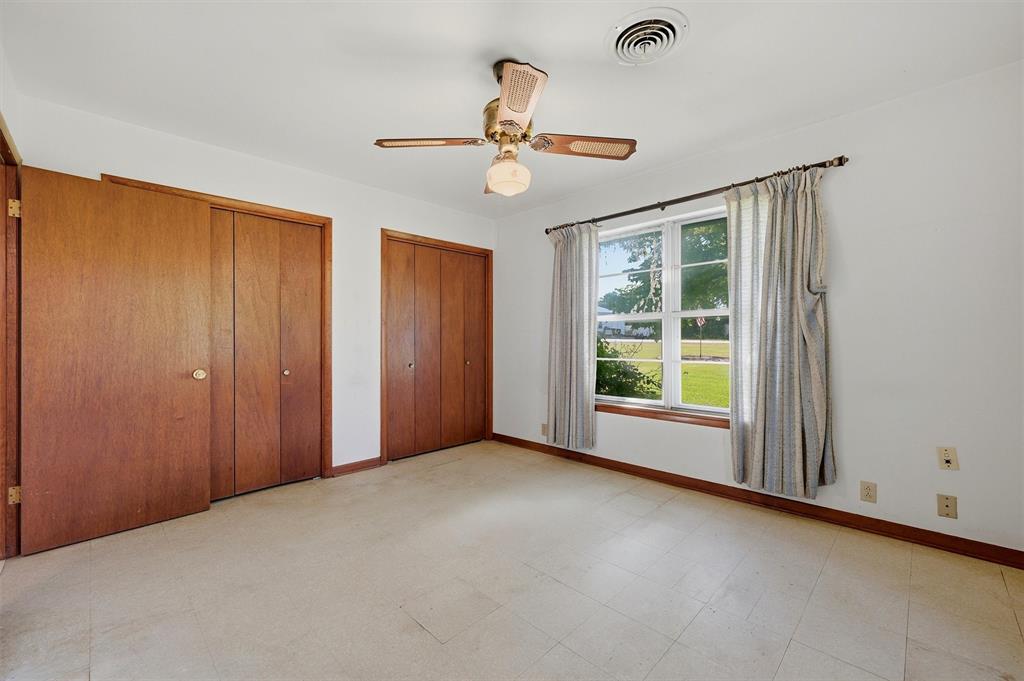 1746 Fm 678 Property Photo 24