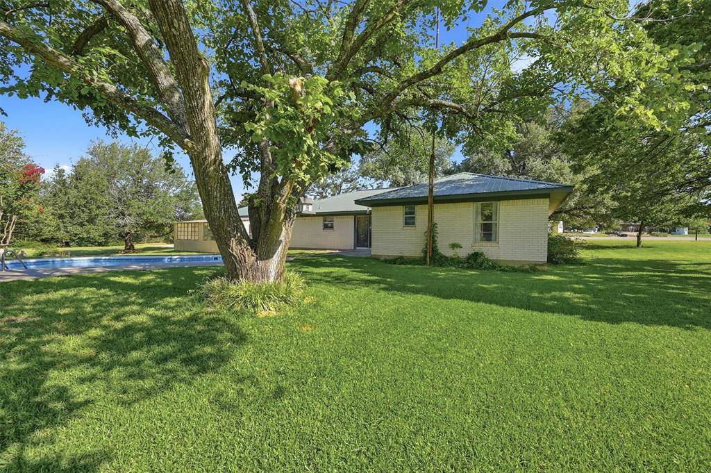 1746 Fm 678 Property Photo 28