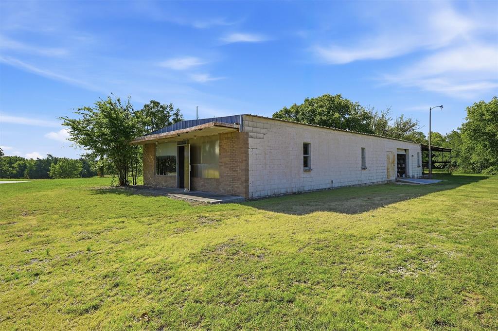1746 Fm 678 Property Photo 31