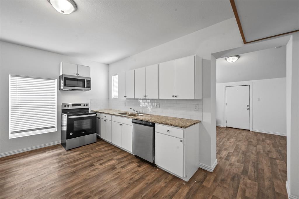 708 W Day Street Property Photo 6