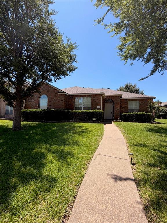 732 Dandelion Drive Property Photo 2