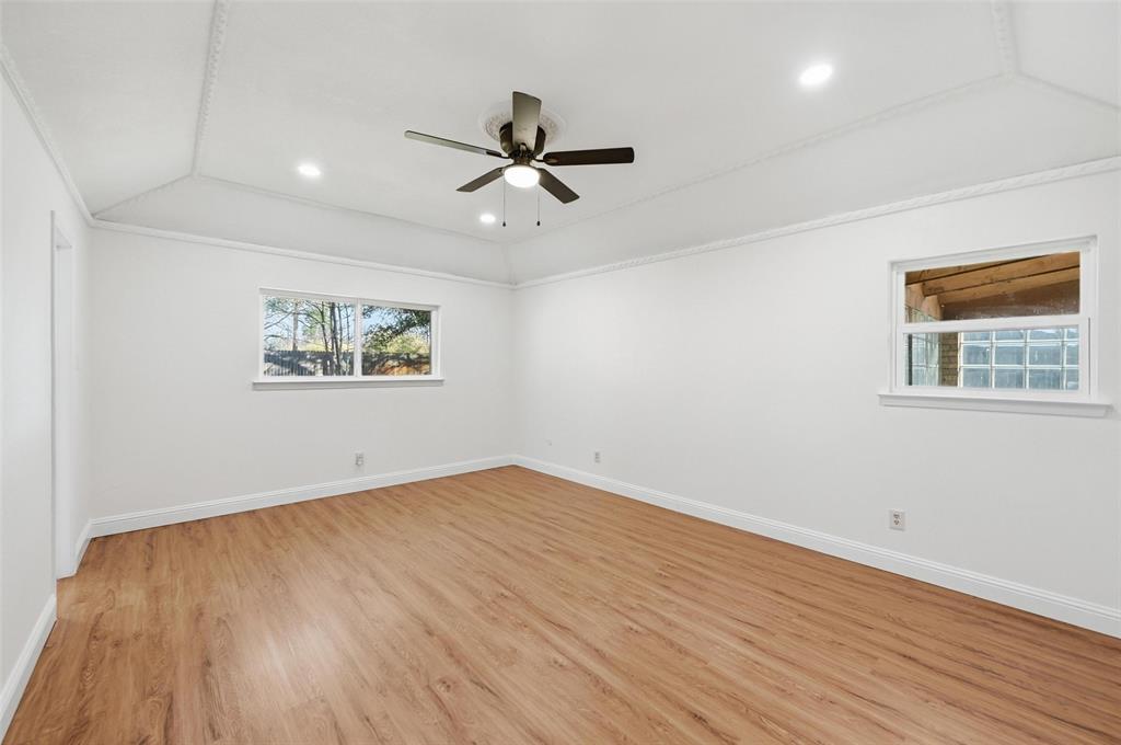 3301 Peachtree Lane Property Photo 14