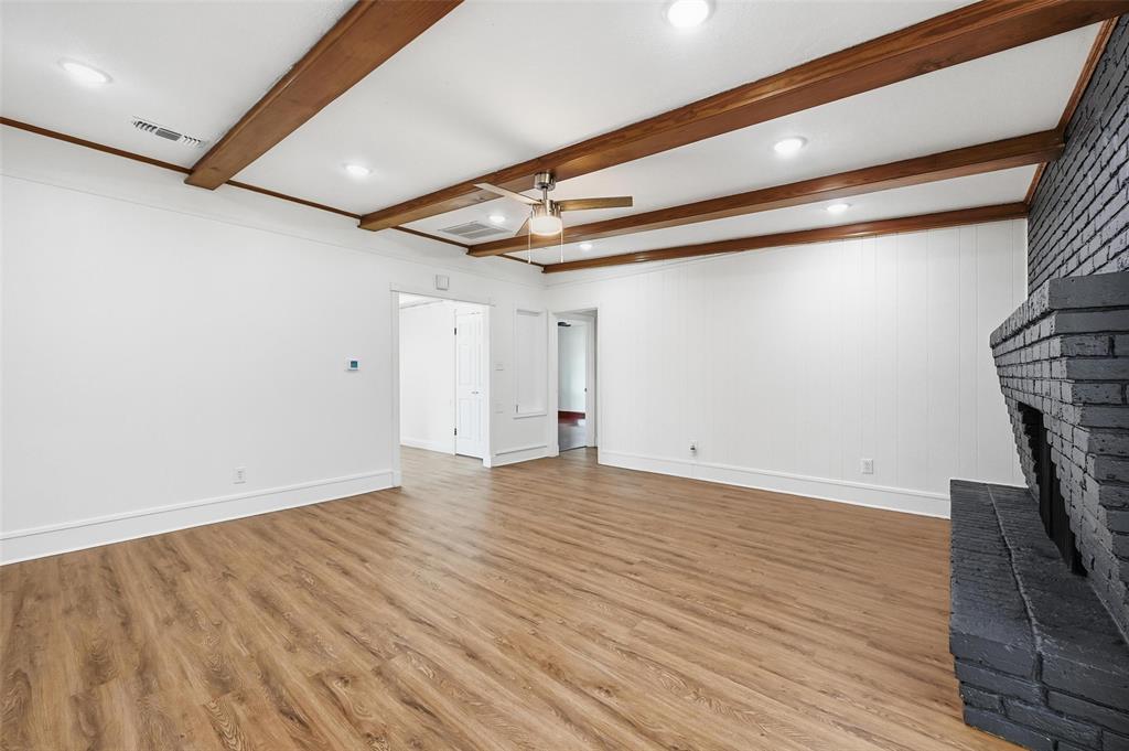 3301 Peachtree Lane Property Photo 20