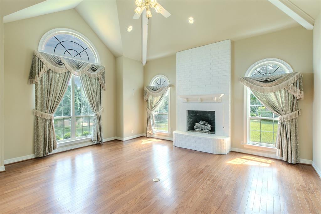 806 Forest Oaks Circle Property Photo 8