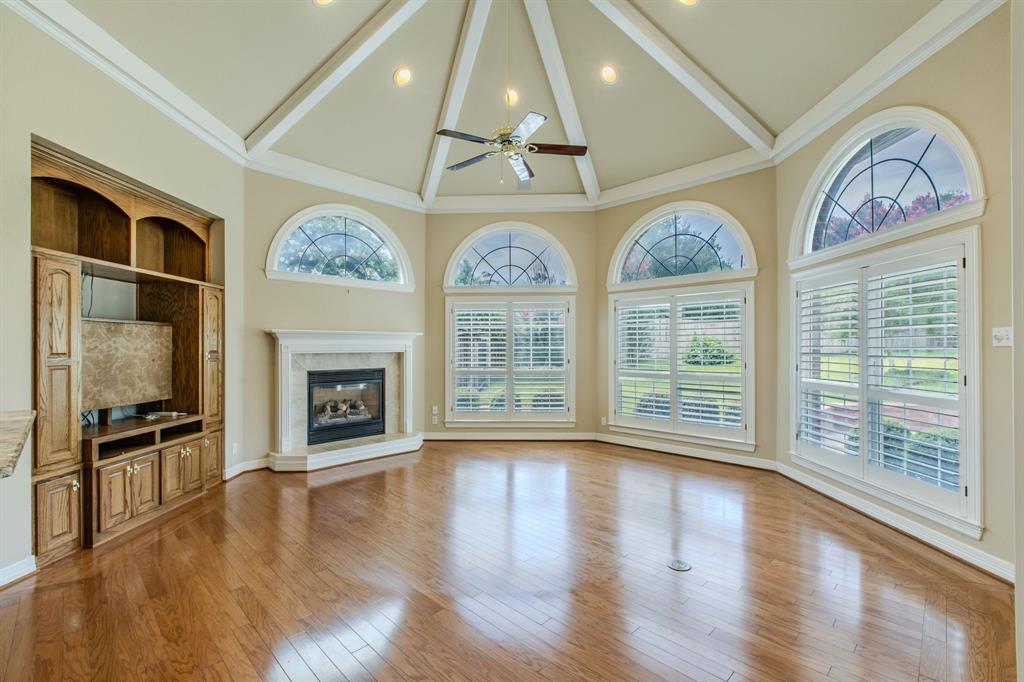 806 Forest Oaks Circle Property Photo 9