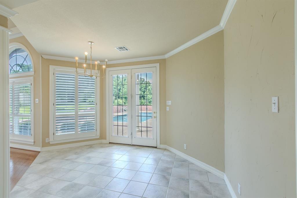 806 Forest Oaks Circle Property Photo 14
