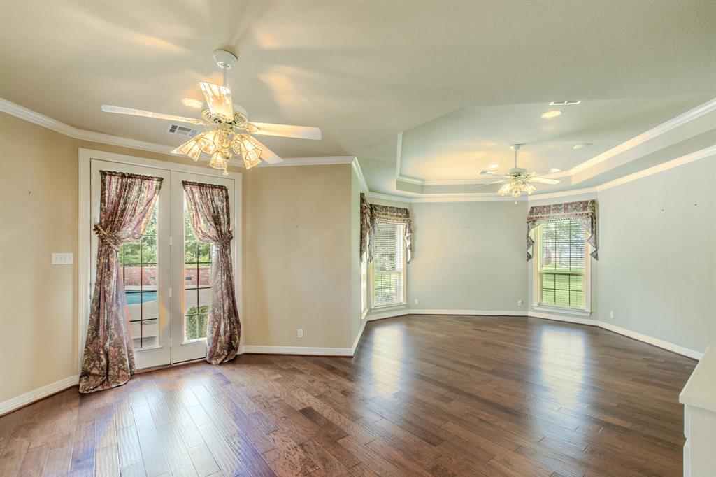 806 Forest Oaks Circle Property Photo 15