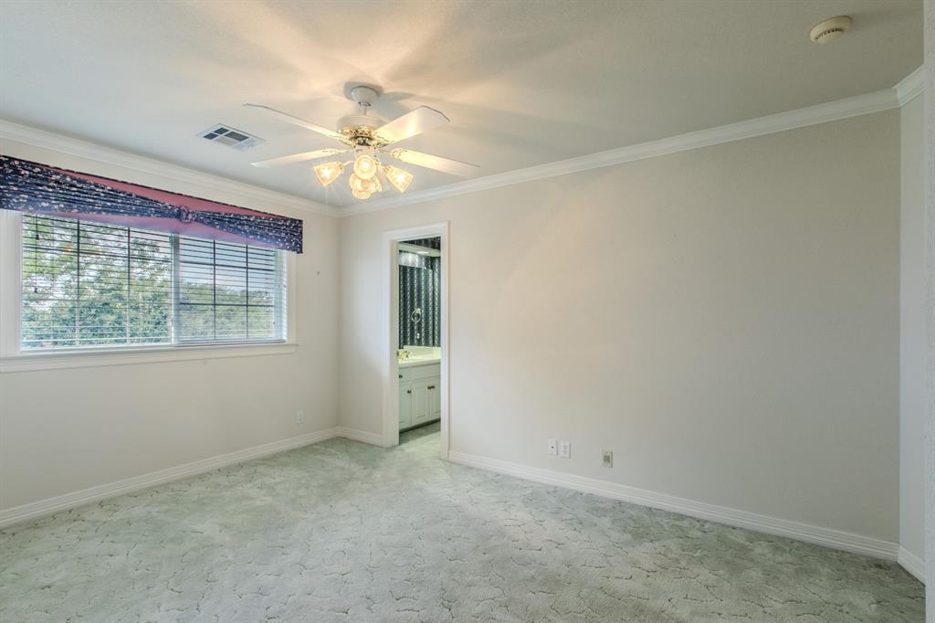 806 Forest Oaks Circle Property Photo 24