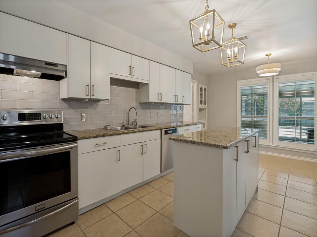 409 Pebblecreek Drive Property Photo 14