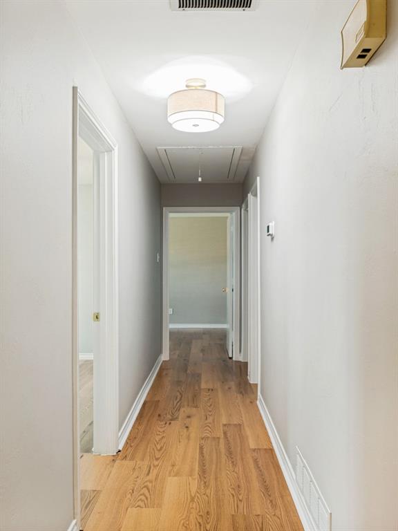 409 Pebblecreek Drive Property Photo 18
