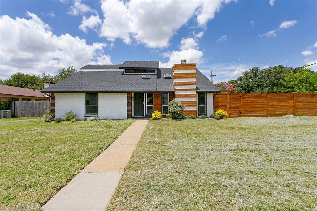 1302 Westwood Drive Property Photo 1