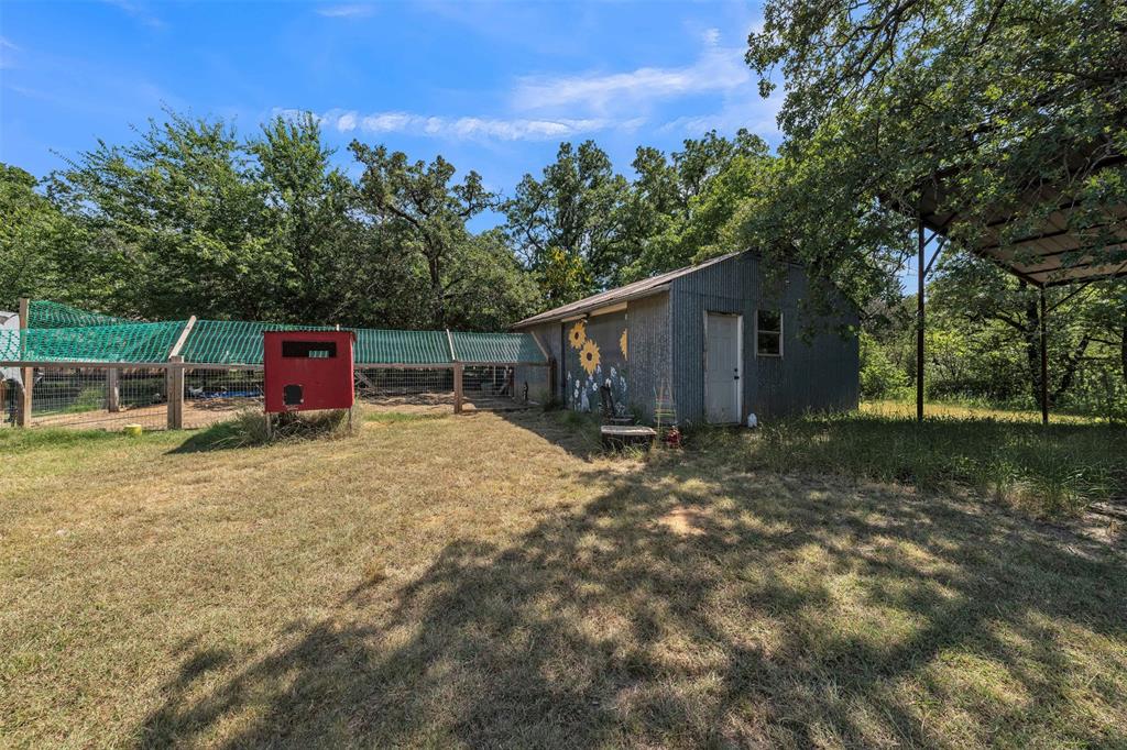 212 Circle Drive Property Photo 4