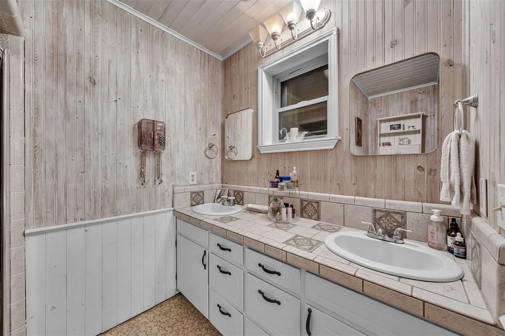 212 Circle Drive Property Photo 15