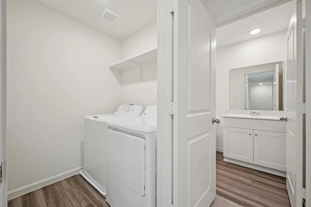 908 Penrose Property Photo 14