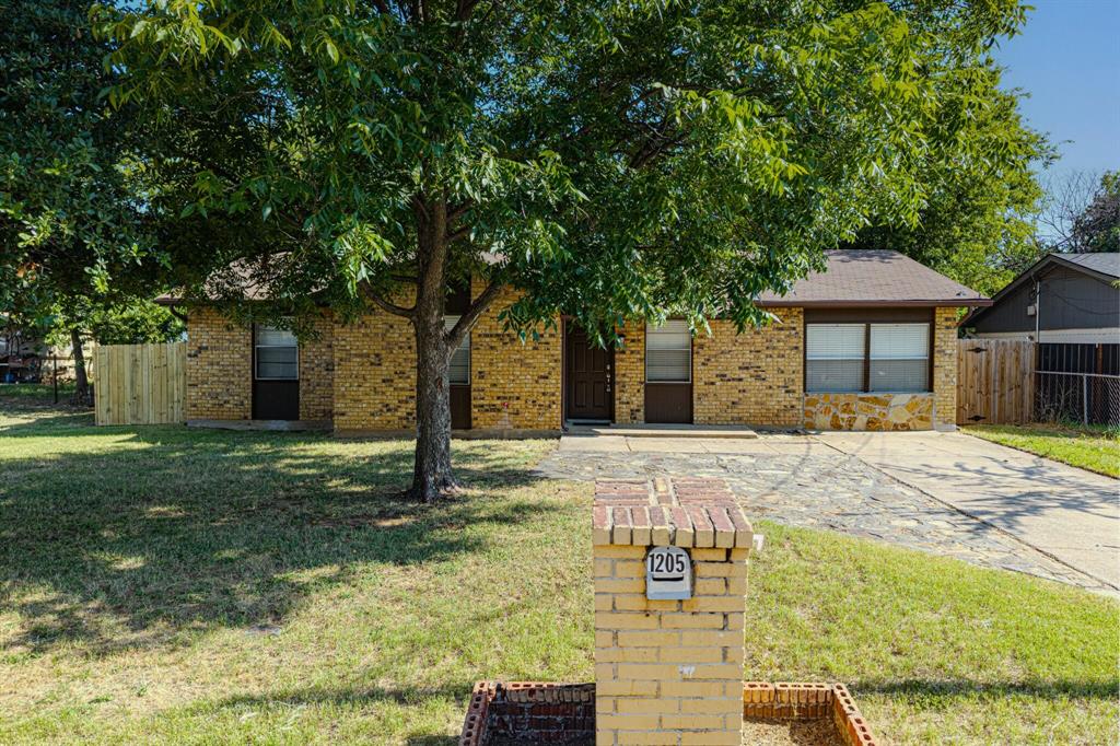 1205 Se 14th Street Property Photo 1