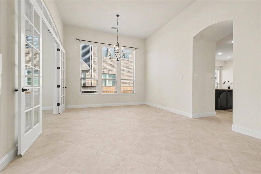 12236 Curry Creek Drive Property Photo 9