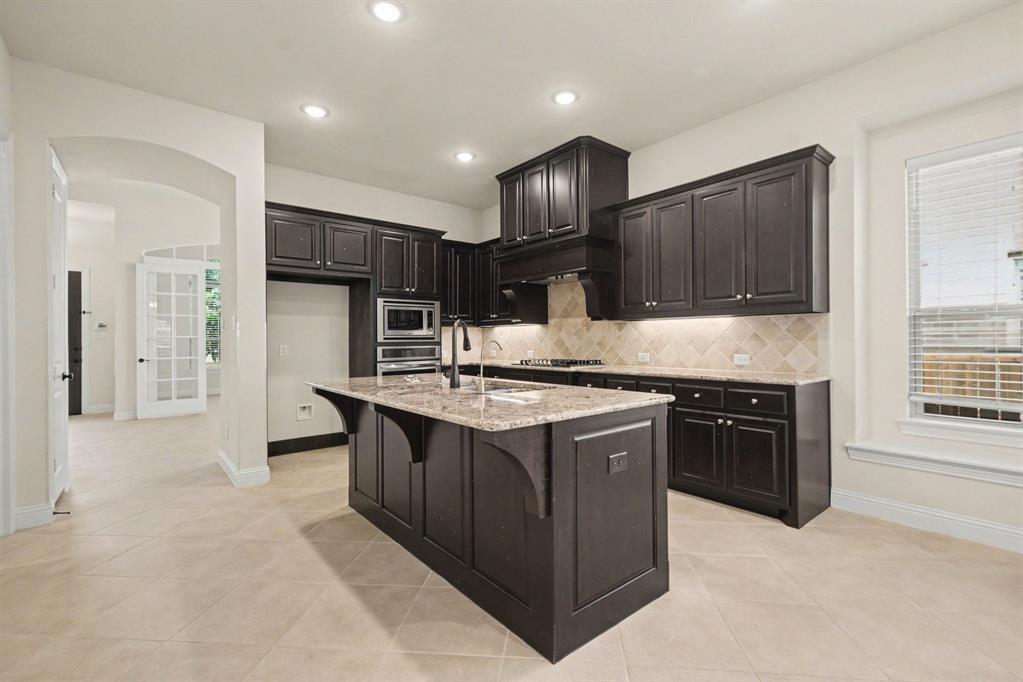 12236 Curry Creek Drive Property Photo 10