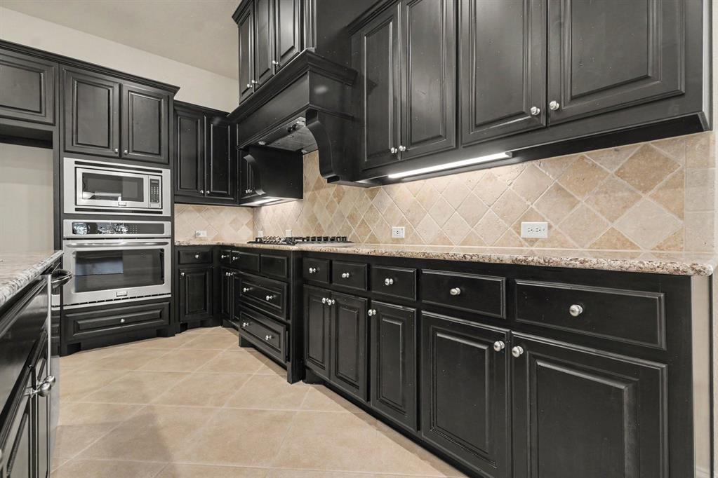 12236 Curry Creek Drive Property Photo 13