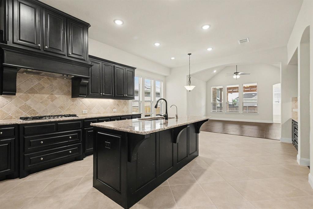 12236 Curry Creek Drive Property Photo 14