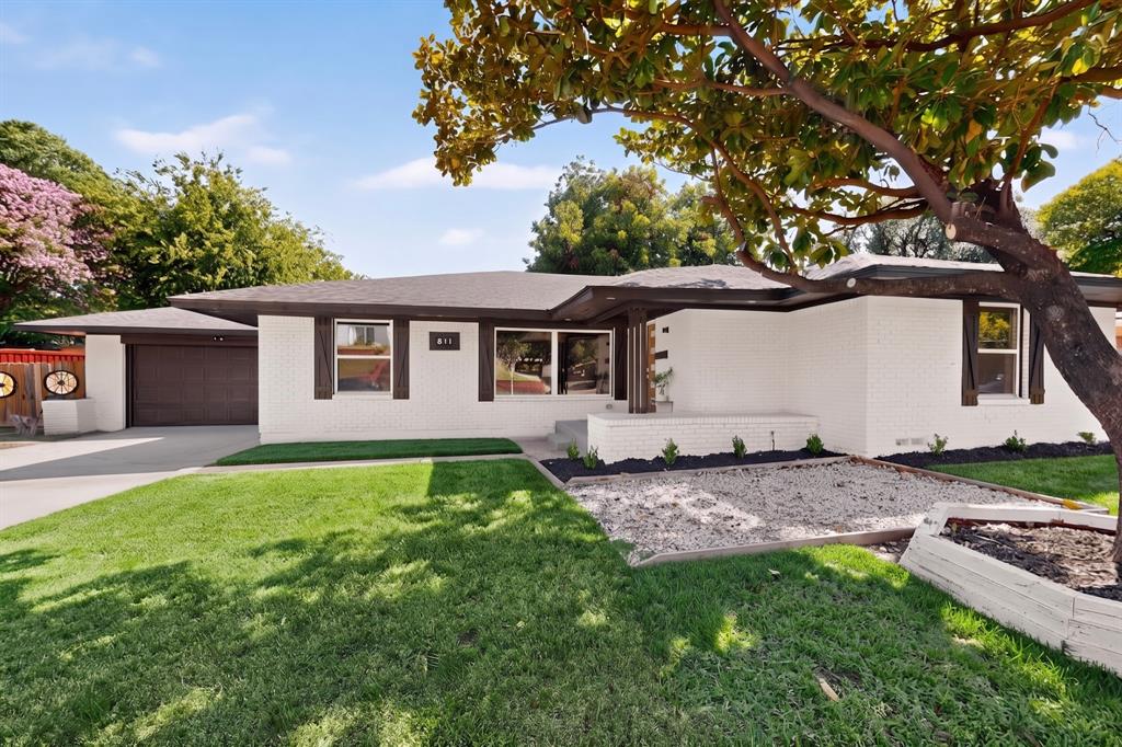 811 Tarryall Drive Property Photo 4