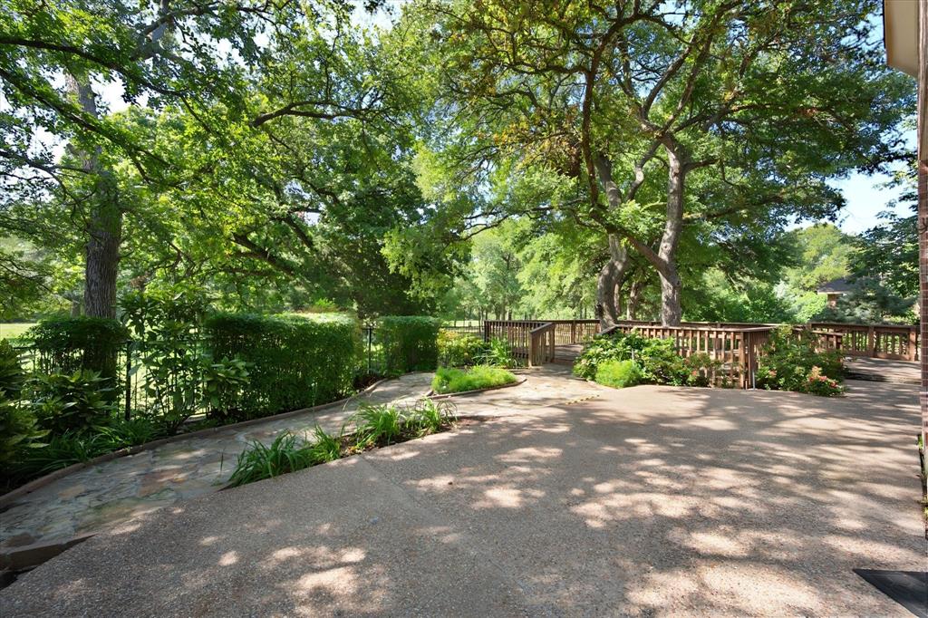 1200 Danbury Drive Property Photo 34