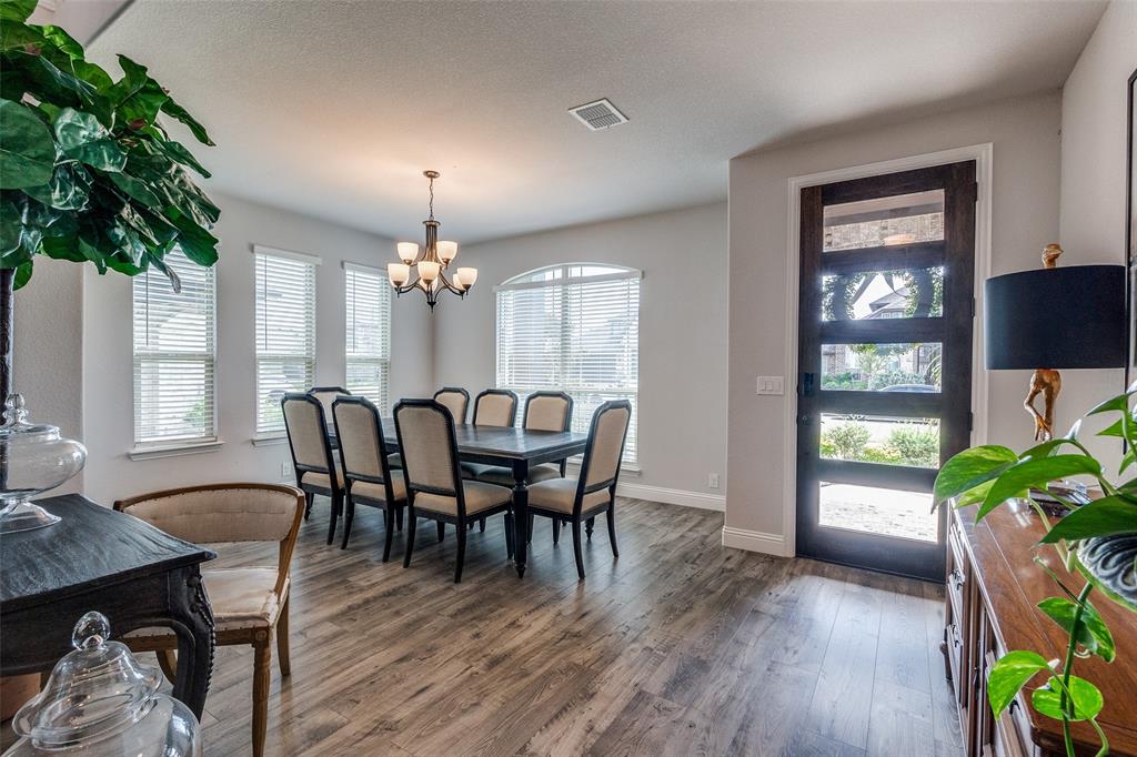 1303 Highcroft Lane Property Photo 4