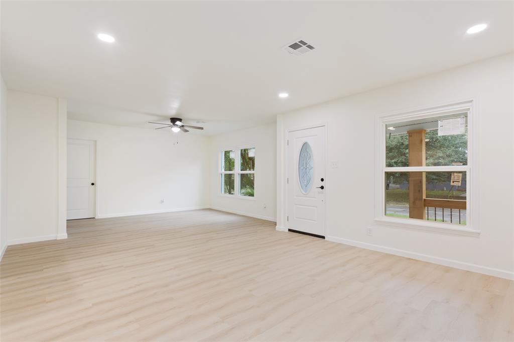 1029 N 45th Street Property Photo 9