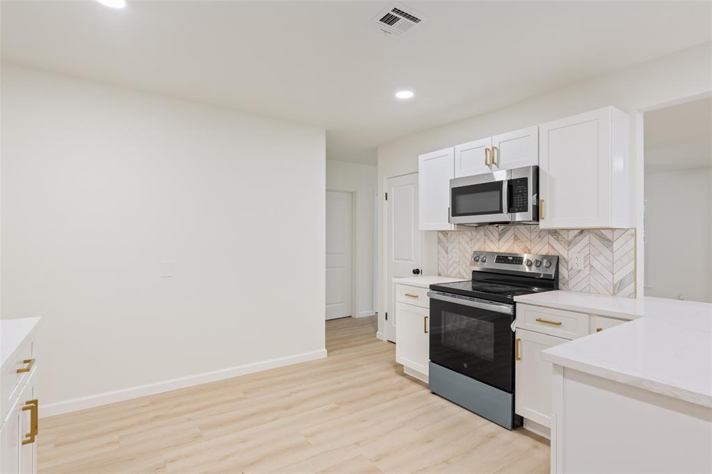 1029 N 45th Street Property Photo 12