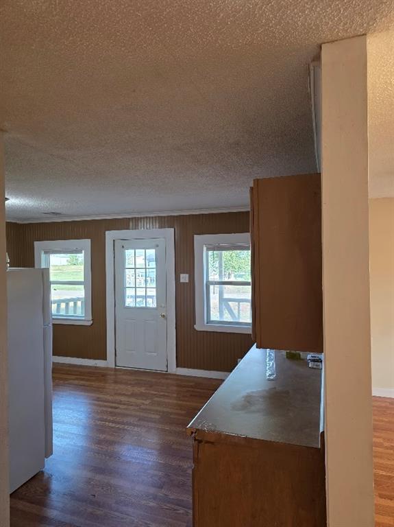 916 West Avenue B Property Photo 9
