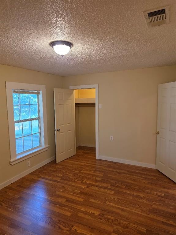 916 West Avenue B Property Photo 18