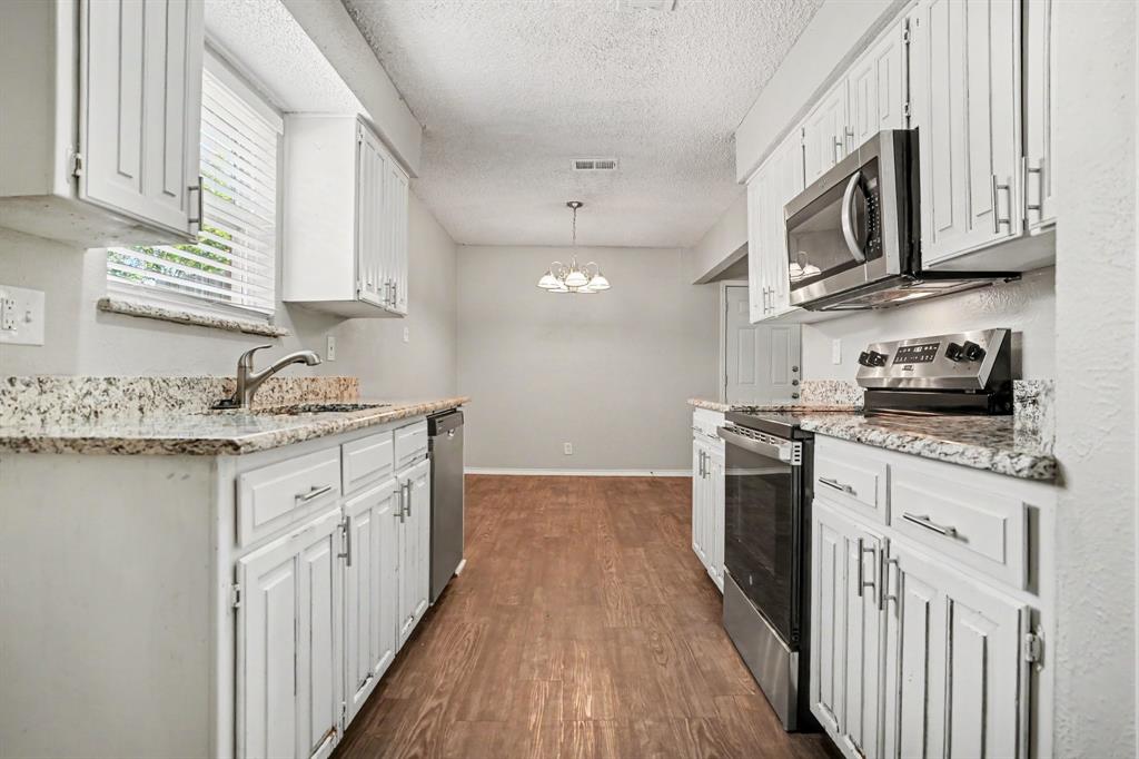 6641 Fair Meadows Drive Property Photo 6