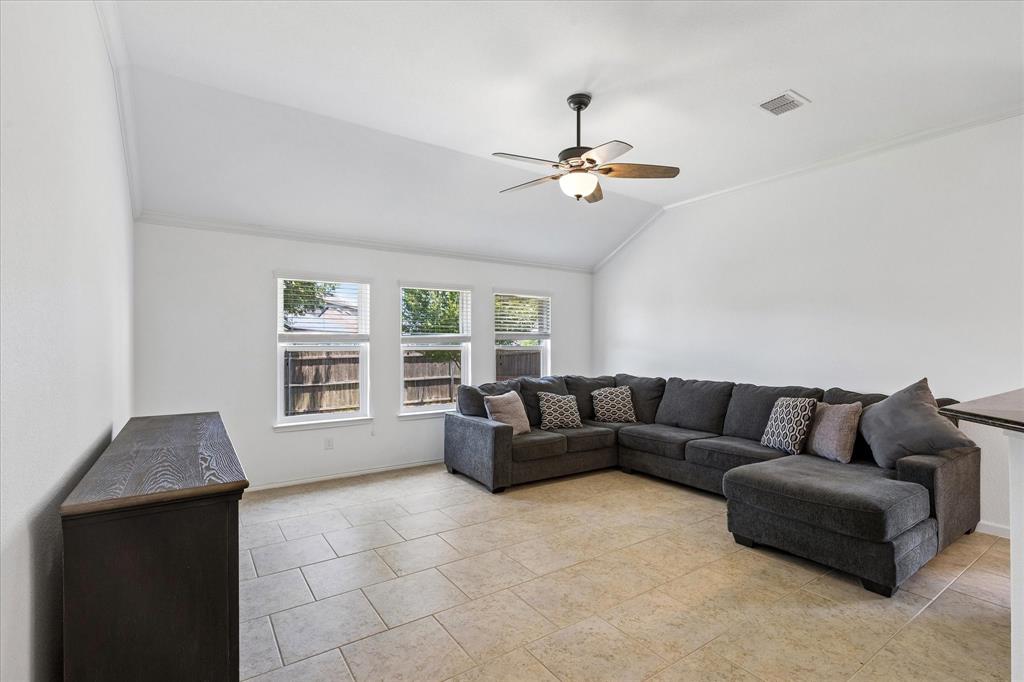 333 Pin Cushion Trail Property Photo 6