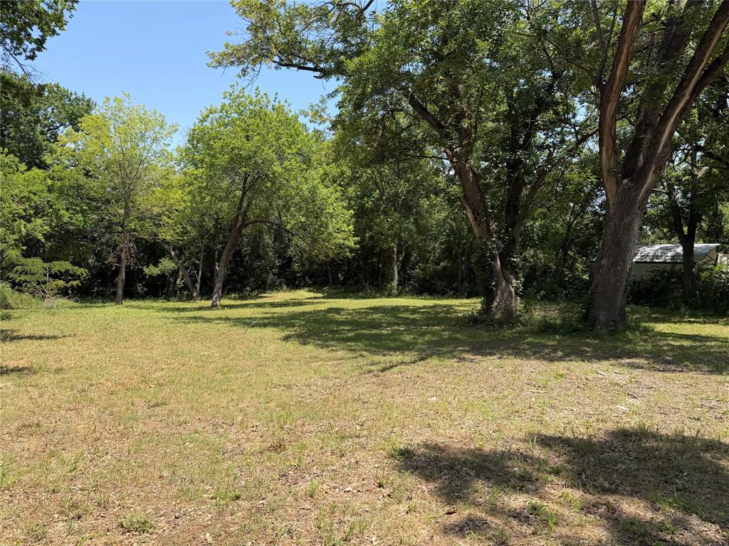 901 S Bryant Avenue Property Photo 2