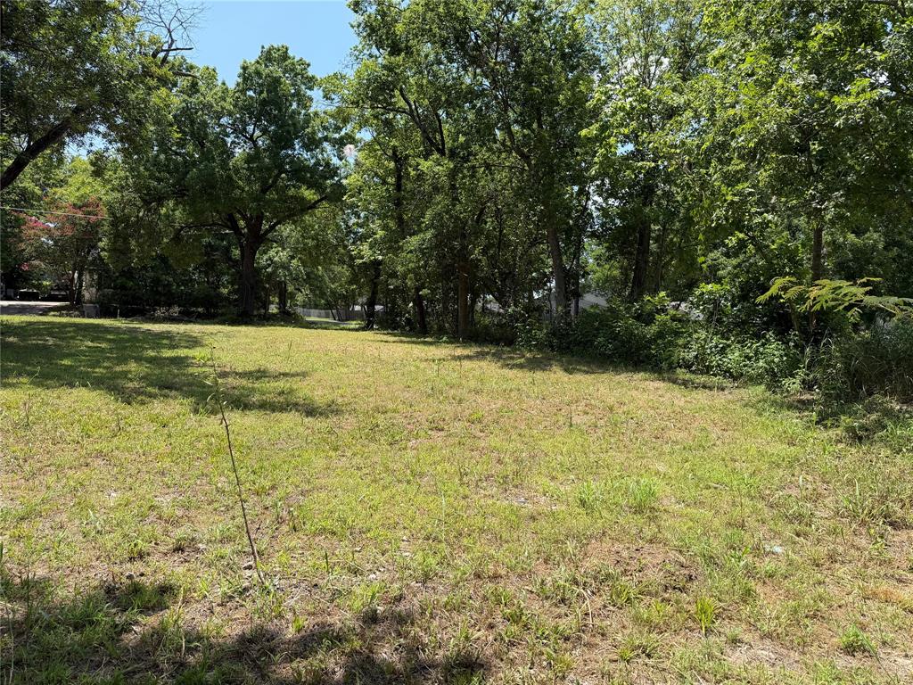 901 S Bryant Avenue Property Photo 4
