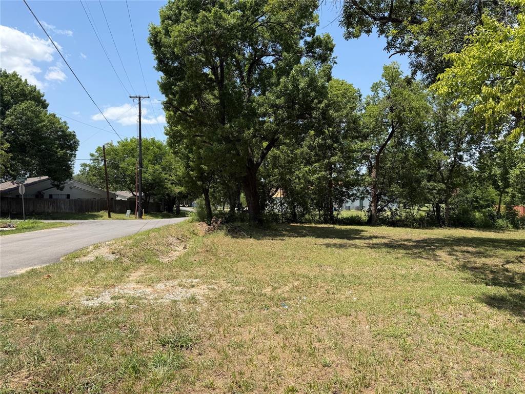 901 S Bryant Avenue Property Photo 11